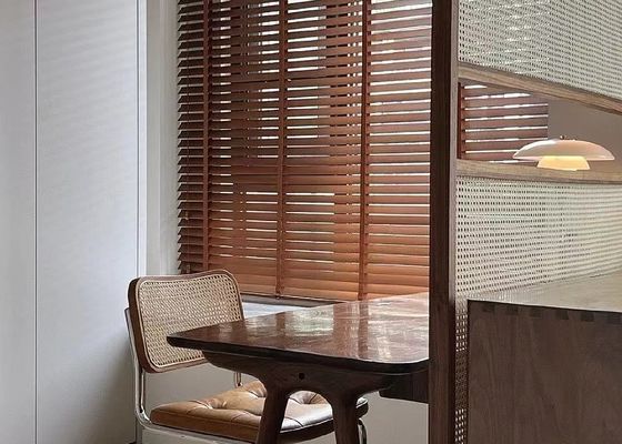 Natürlicher gesponnener Bambus macht Rollladen-horizontale venetianische Latten für Büro-Fenster blind