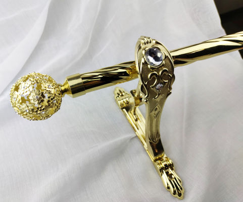 Goldene Ball-Kappen-Gardinenstangen Finials-Luxusart für Restaurant-Hotels