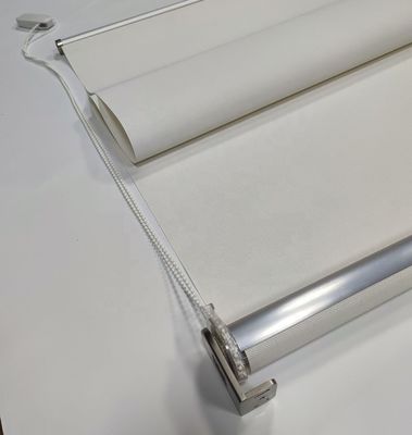 38mm Gewebe-Rollen-Schatten, dekorative Aluminiumrohr-Fenster-Verdunkelungsrollos