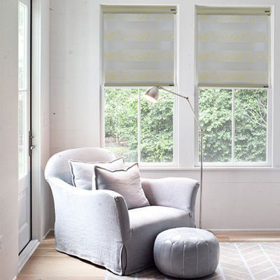 Doppelter Stromausfall-Rollen-Zebra-blinder Vorhang-horizontales Art-Polyester-Garn-Material