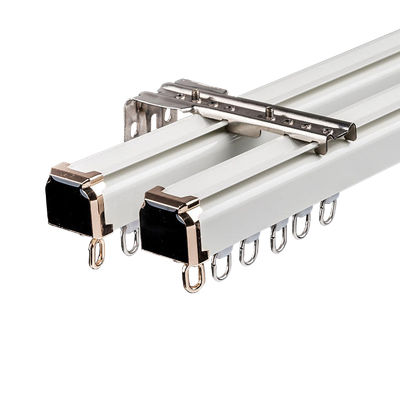 1.1-2.1m Aluminiumhochleistungsdecken-Wand-Berg-einziehbarer Spannungs-Vorhang-Bahn-Satz