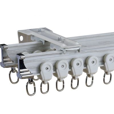 Weiße Decken-stille Vorhang-Bahn-an der Wand befestigtes Metallaluminium-Material für Erkerfenster