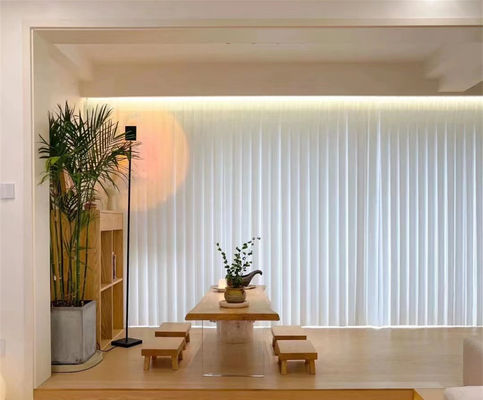 Moderne Art weiße PVC-Vertikaljalousien für Windows Breathable
