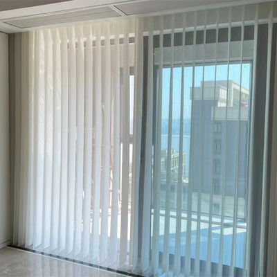 Moderne Tagesnachtelektrische Vertikaljalousien für Hotel-Schlafzimmer