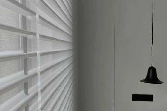 Traditionelles Fenster-Dekorations-Hotel-romantische Vorhänge